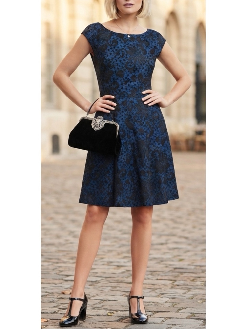 NEIMAN MARCUS Designer Vintage Fit Flare Lace Overlay Navy Sleeveless Dress 10